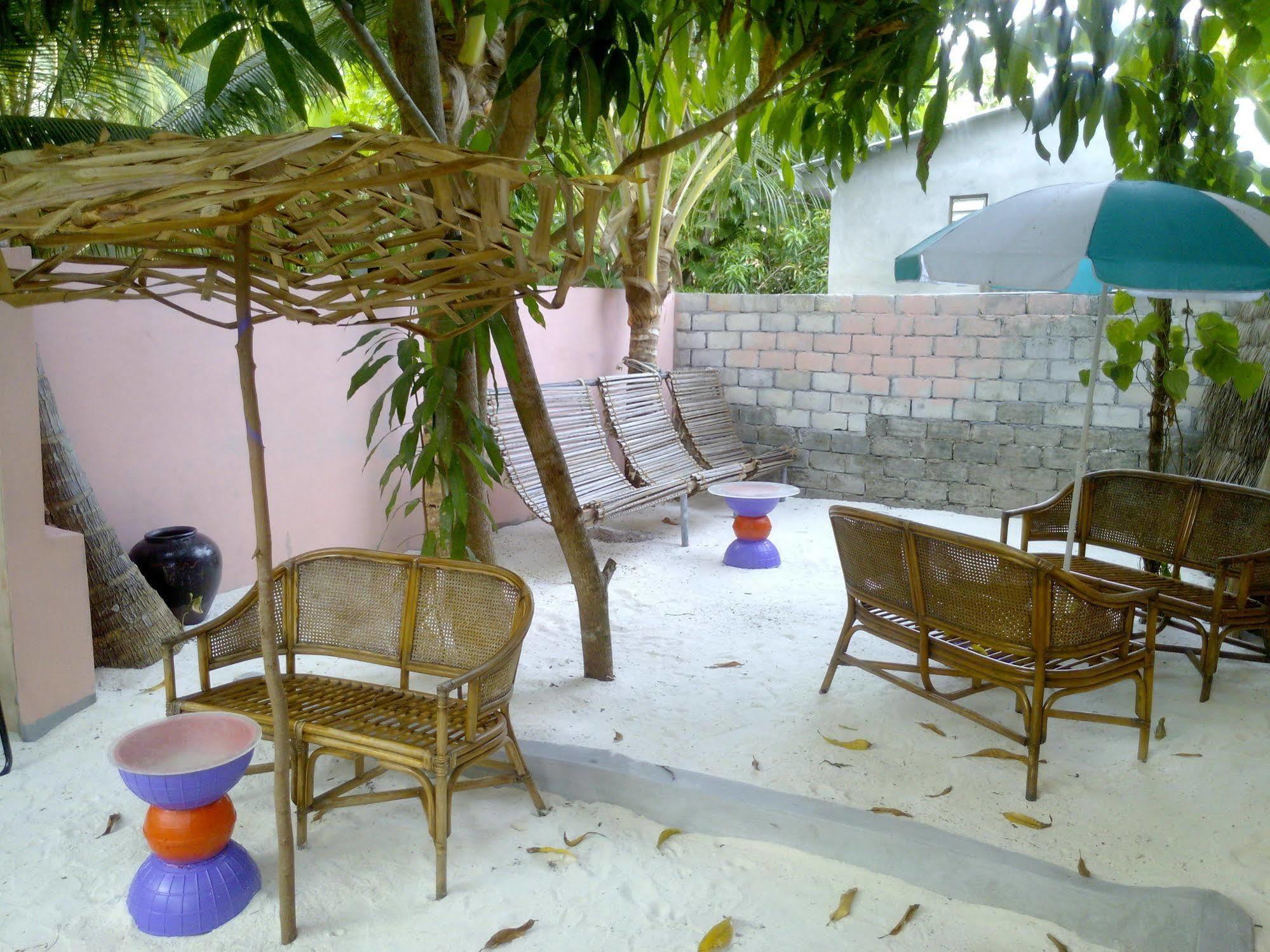 Dhonfulhafi Inn North Male Atoll Exterior photo